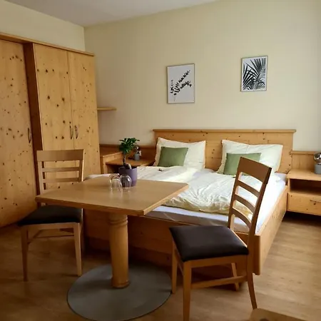 Fruehstueckspension Klein Und Fein Penzion 4*